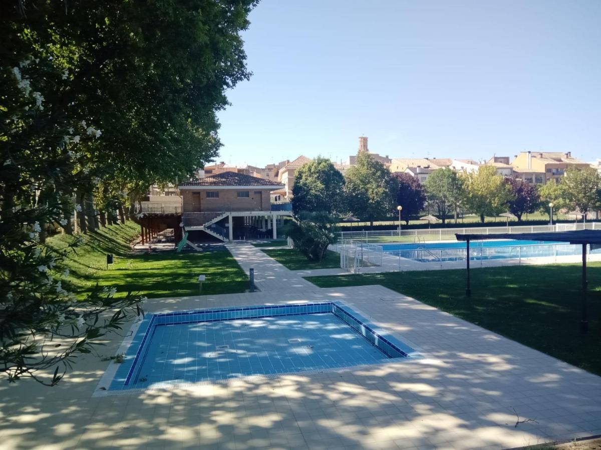 Casa Rural La Pinta- Sendaviva Y Bardenas Villafranca Bagian luar foto